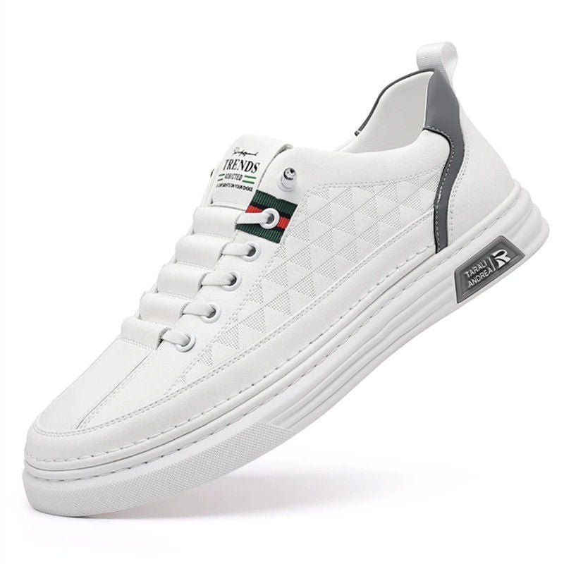 Ladies sporty sneakers