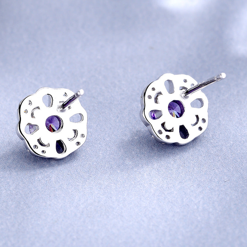 Women's stud earrings with delicate flower design and sparkling crystals Tom Cottons