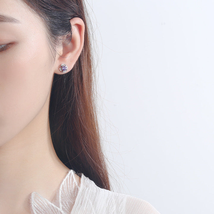 Women's stud earrings with delicate flower design and sparkling crystals Tom Cottons