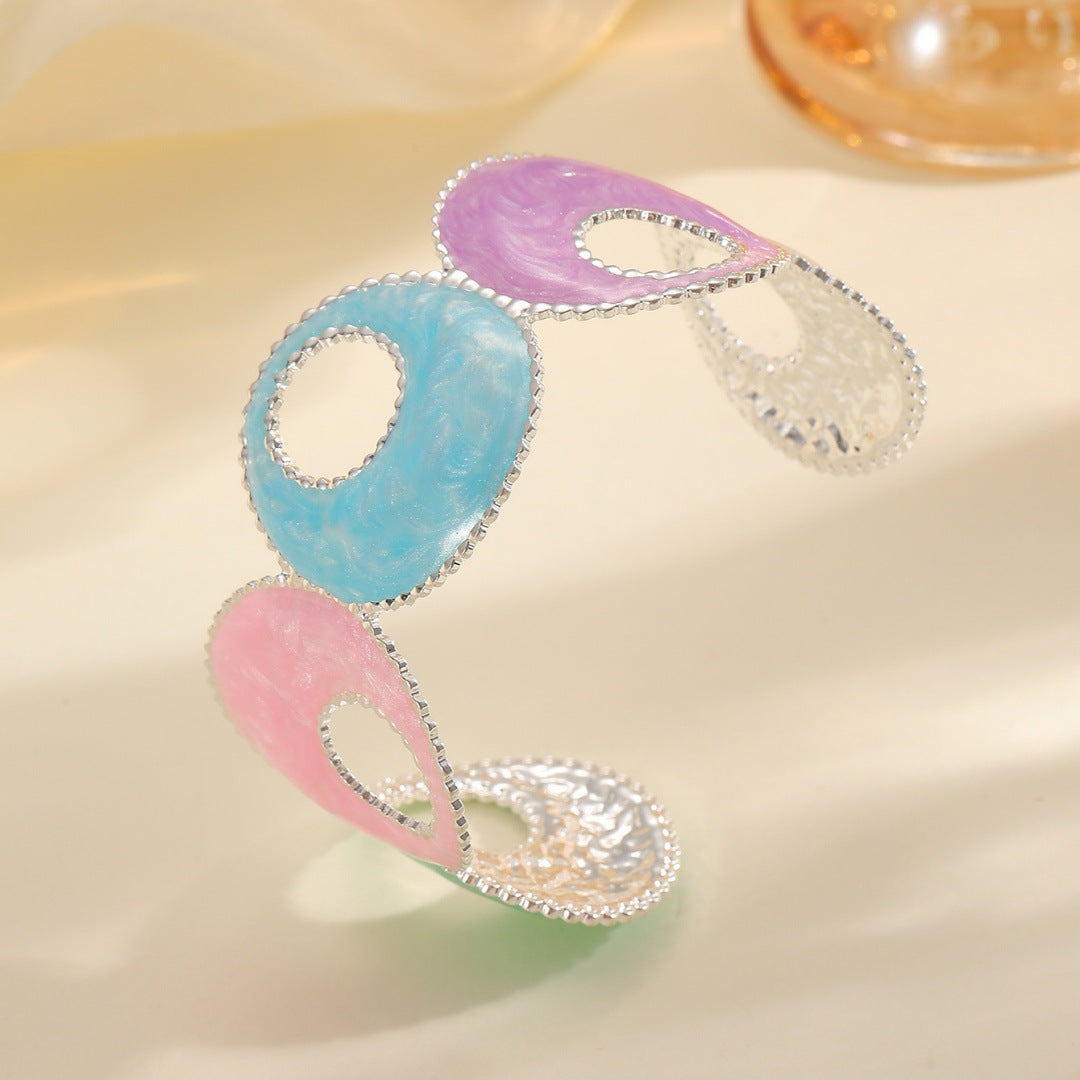 Women Open Bangle with artistic, multicolored design Tom Cottons