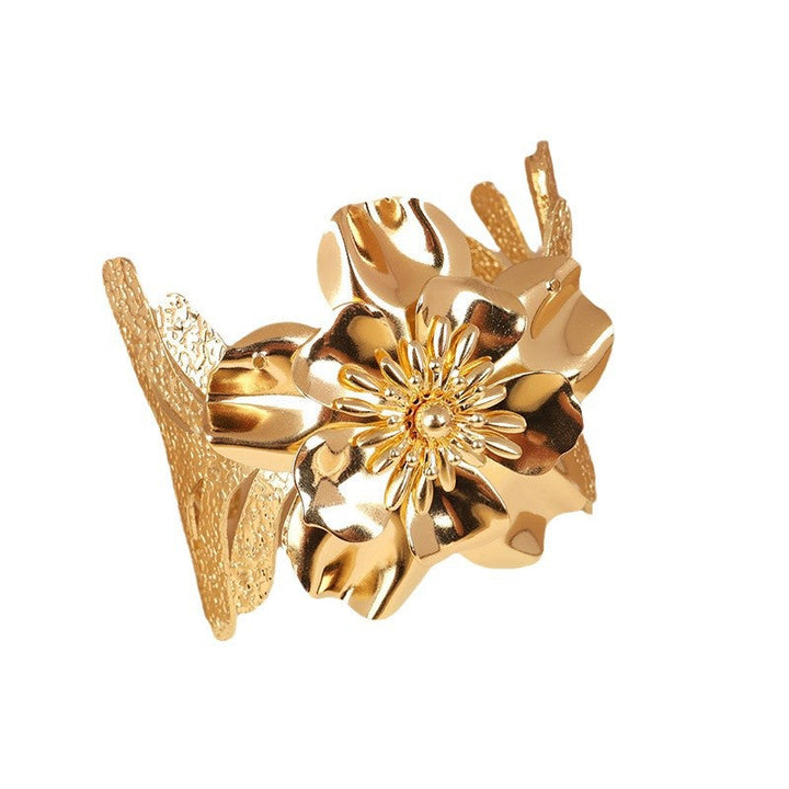 Women's elegant bracelet with artistic floral design Tom Cottons