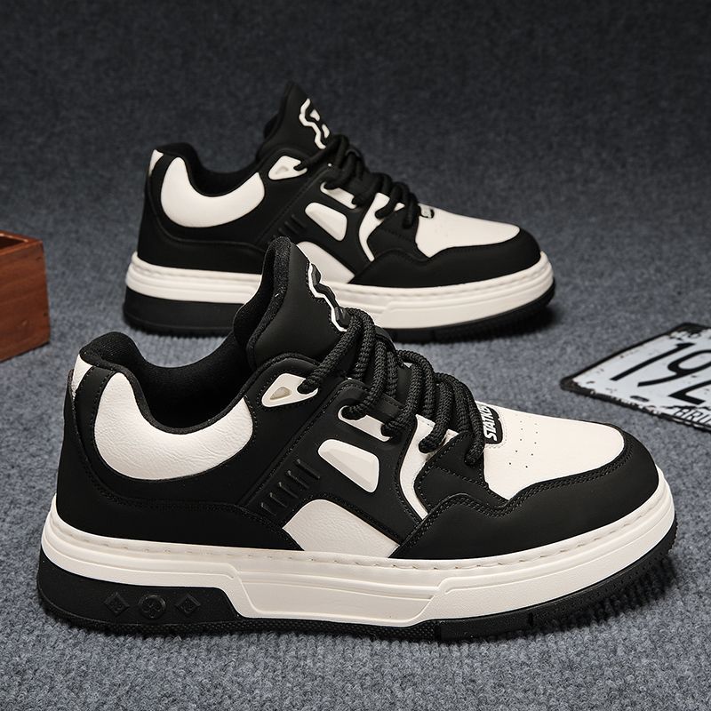 Women's sports shoes with a sturdy design and cushioned sole