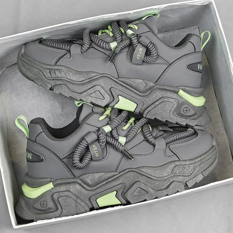 Thick sports shoes for women with innovative details