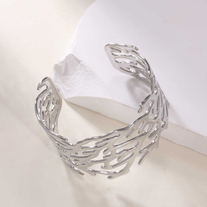 Women's Open Bangle with Elegant Wave Design Tom Cottons