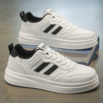 Women's sports sneakers