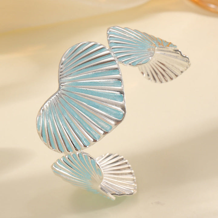 Women's bracelet with artistic shell motif Tom Cottons