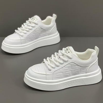 Elegant women's sneakers with cushioned sole and exceptional comfort when wearing.