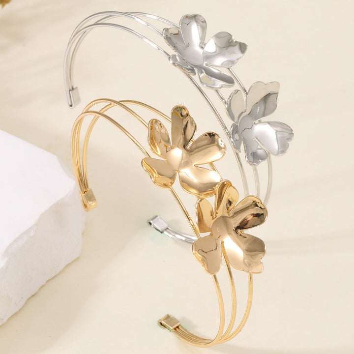 Women Open Bangle with Artistic Flower Motif Tom Cottons