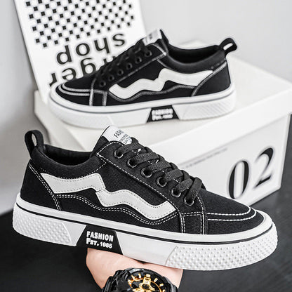 Women's casual and durable sneakers with stylish contrast elements