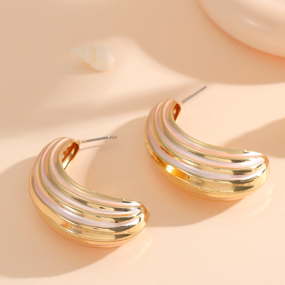 Women Hanging Earrings with Luxurious Gold and Pink Finish Tom Cottons