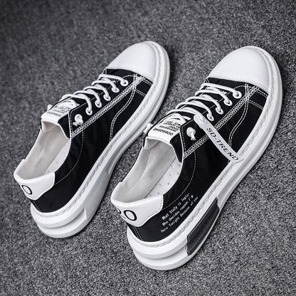 Women’s sports sneakers with innovative structure and comfortable insole