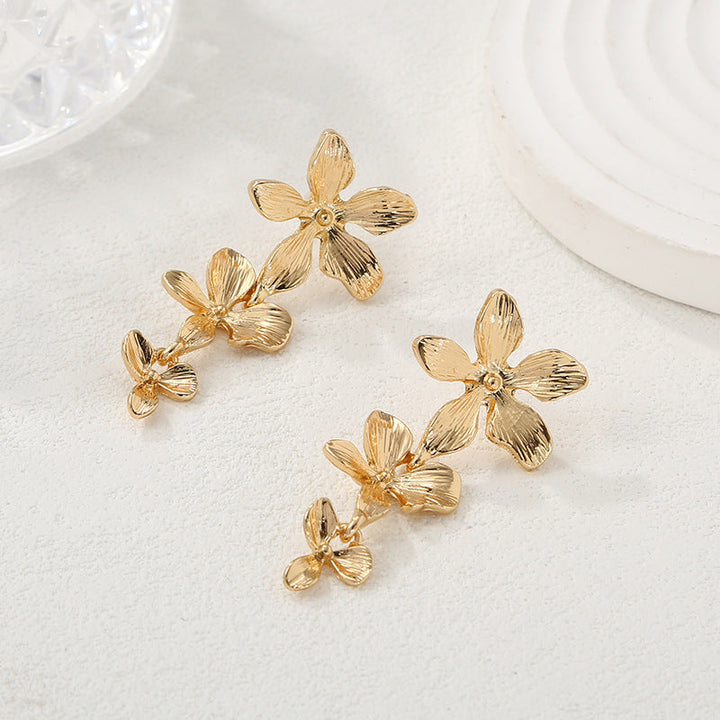 Women's Hanging Earrings with Floral Elements and Elegant Design Tom Cottons