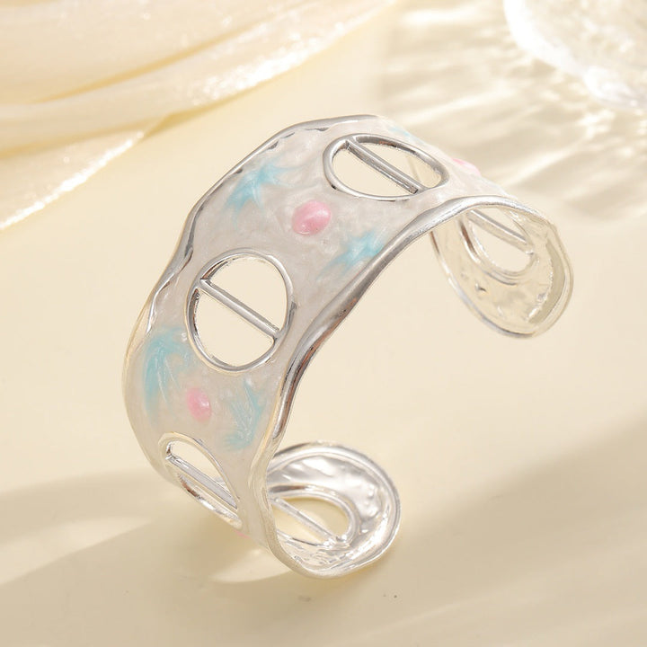 Women Open Bangle with Modern, Transparent Design Tom Cottons