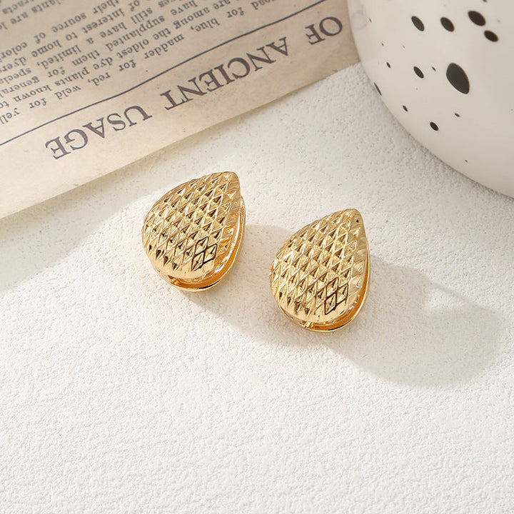 Women's Ear Clips with Elegant Pattern Tom Cottons
