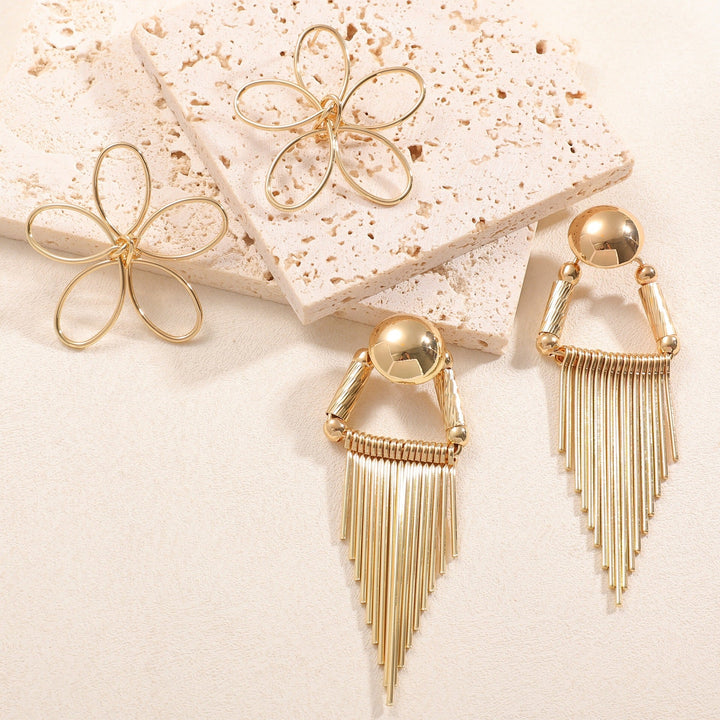 Ladies Hanging Earrings in Artistic Flower Design Tom Cottons