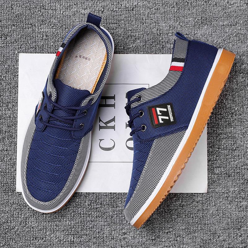 Women's breathable casual sneakers with non-slip sole and flexible insole