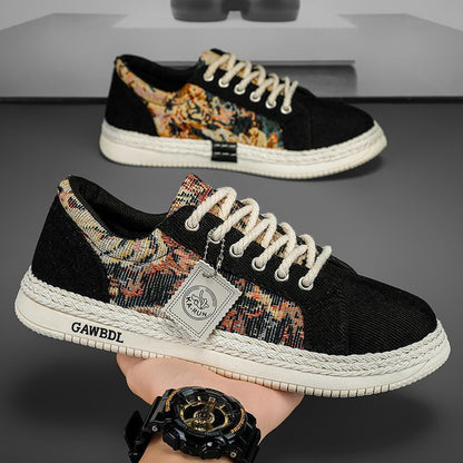 Fashion casual sneakers for ladies with durable upper material and unique design