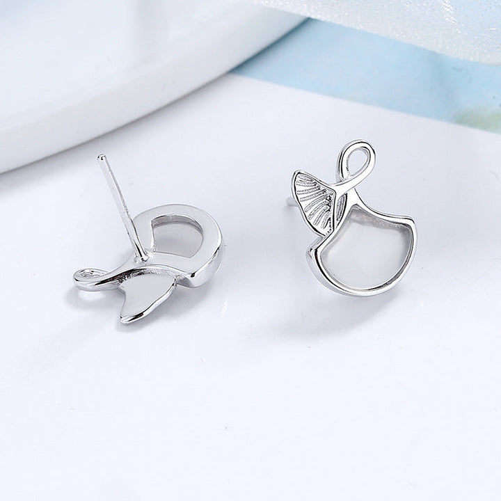 Women's earrings in elegant whale fin design Tom Cottons