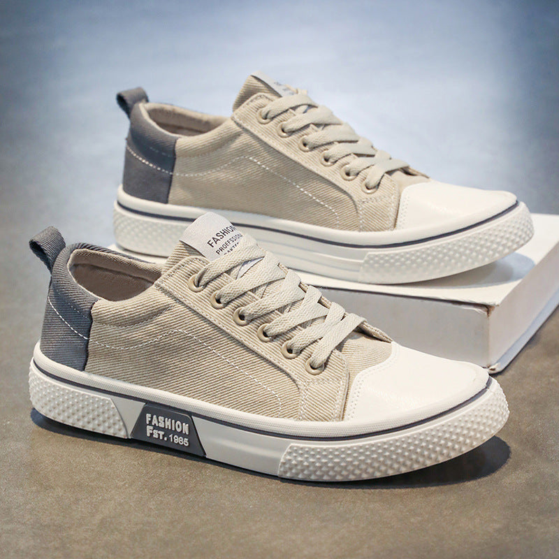 Women's sporty sneakers with fashionable design and breathable surface texture
