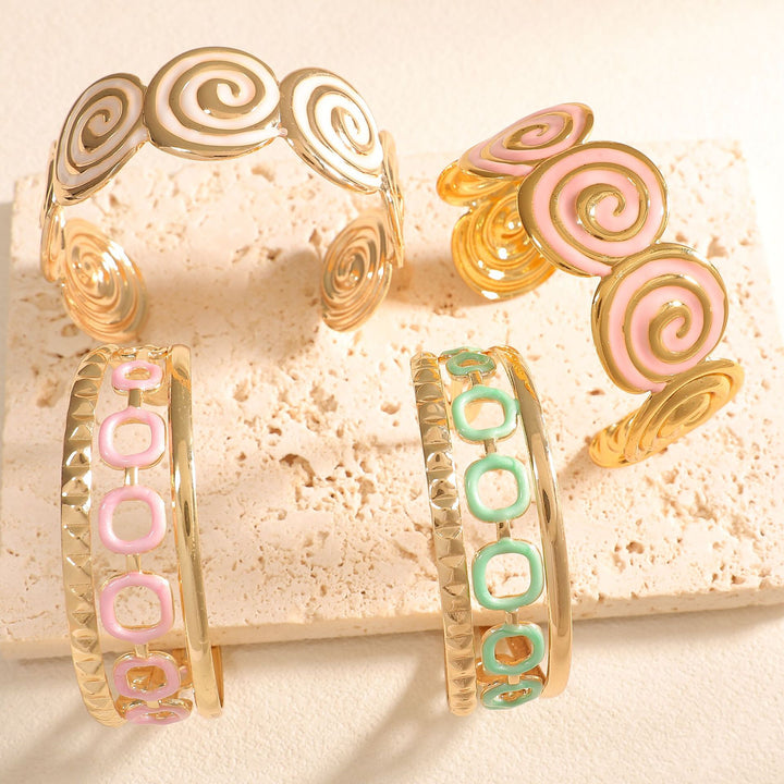 Women's cuff with elegant spiral design Tom Cottons