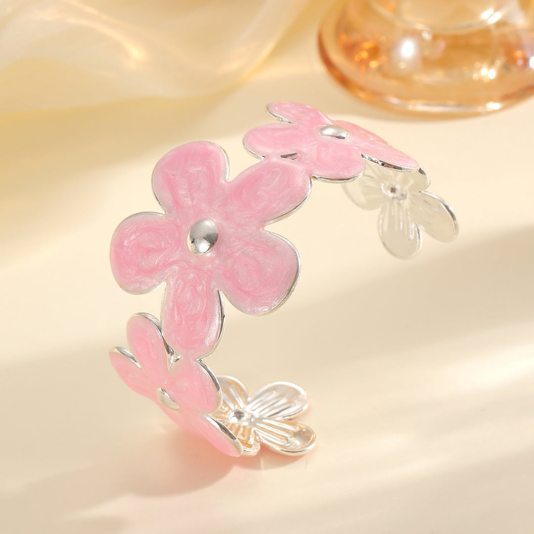 Women's bracelet made of high-quality metal with floral design Tom Cottons