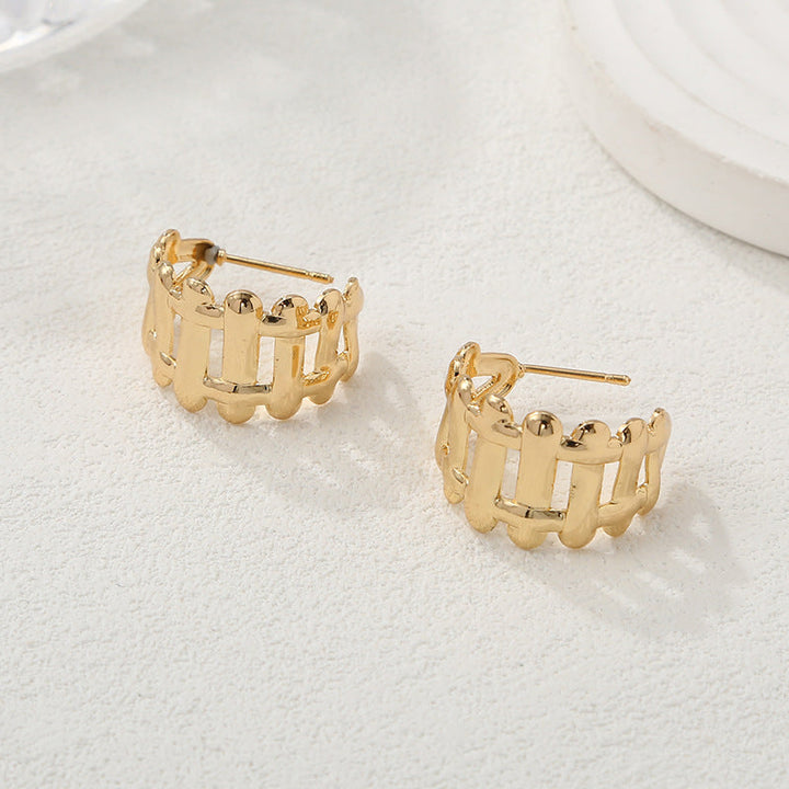 Women's Hanging Earrings with Floral Elements and Elegant Design Tom Cottons