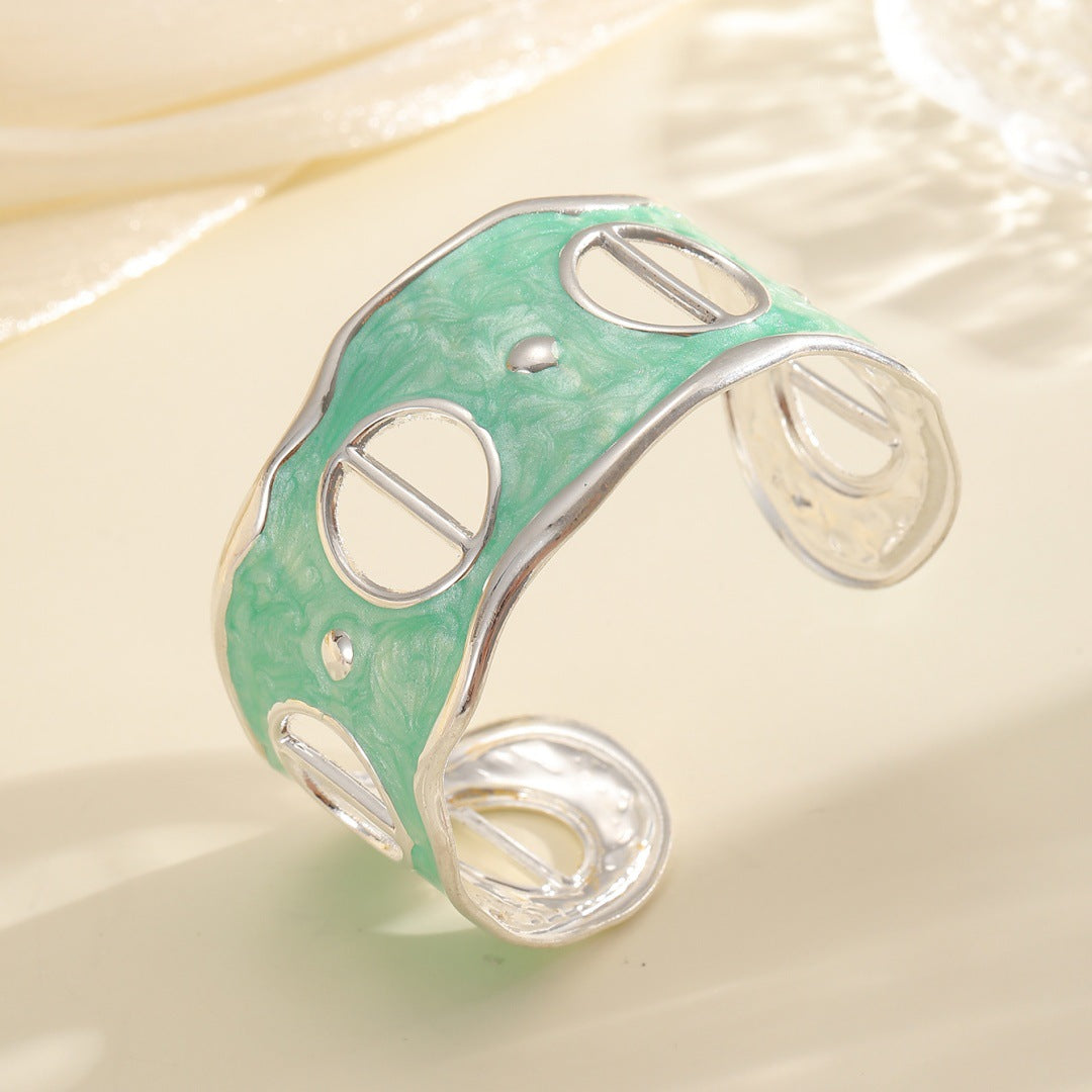 Women Open Bangle with Modern, Transparent Design Tom Cottons