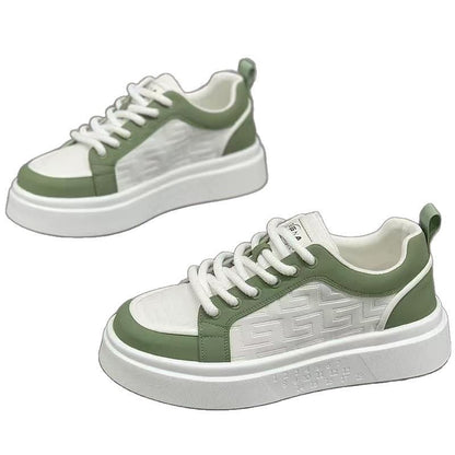 Elegant women's sneakers with cushioned sole and exceptional comfort when wearing.