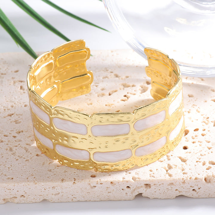 Women's Elegant and Stylish Arm Cuff Tom Cottons
