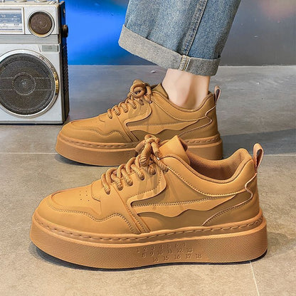 Women's Chunky Sneaker with High Platform and Stylish Accents