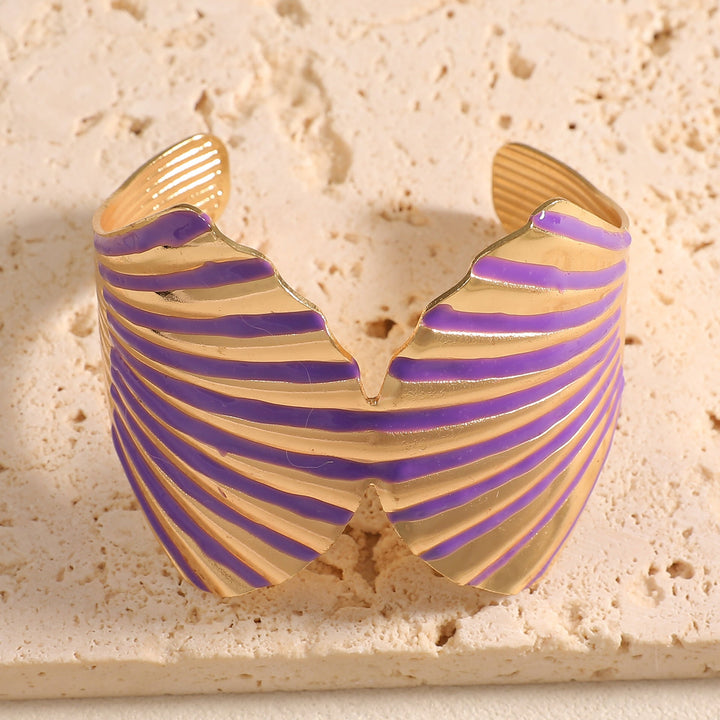 Women's bangle with elegant shell design Tom Cottons