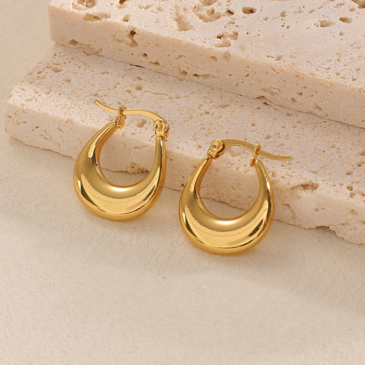Women's Hanging Earrings with Integrated, Textured Design Tom Cottons