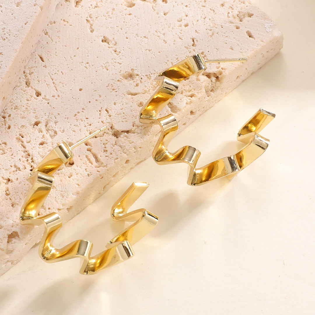 Women's Drop Earrings with Wavy Design Tom Cottons