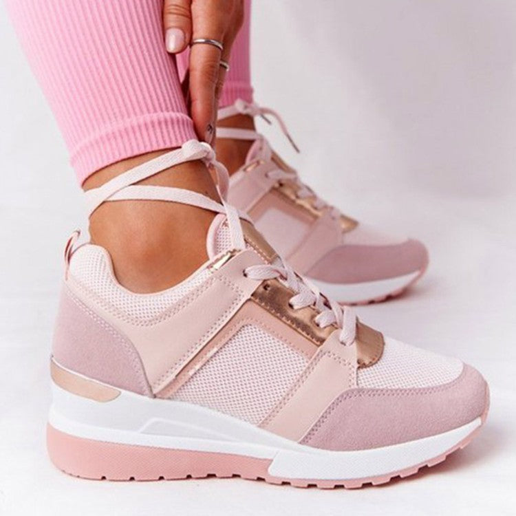 Women's breathable sneakers with perforated details and comfortable insole