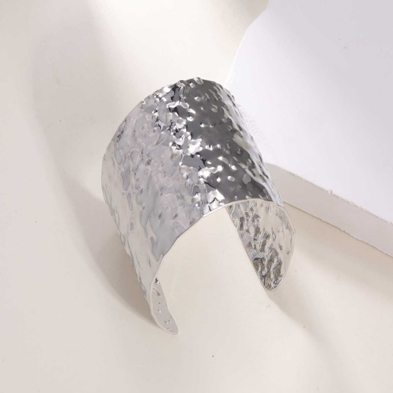 Women's Open Bangle with Elegant Wave Design Tom Cottons