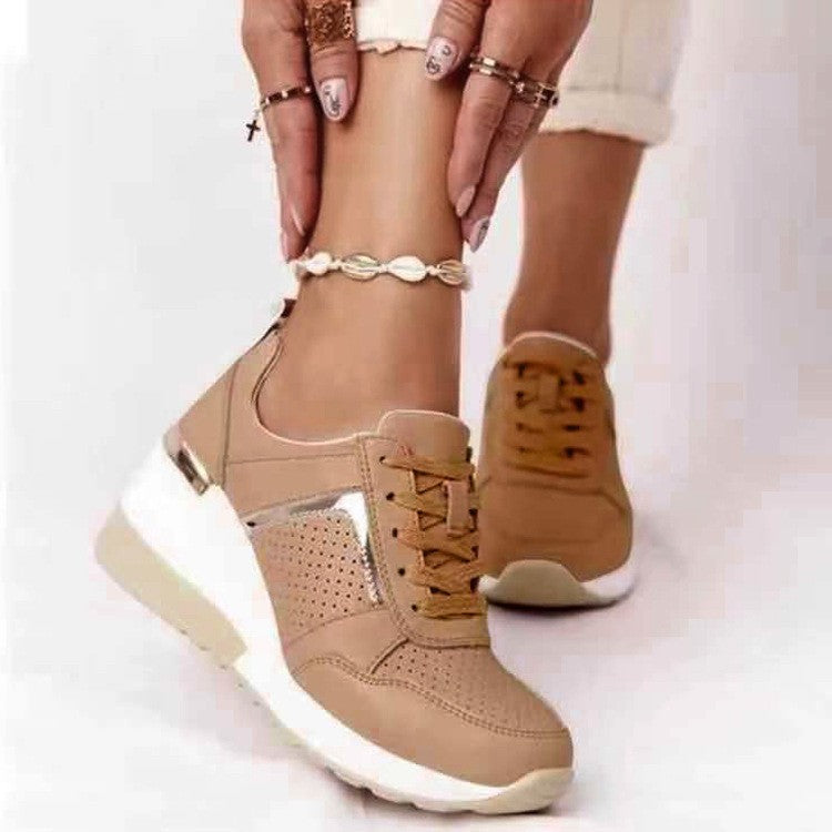 Women's breathable sneakers with perforated details and comfortable insole
