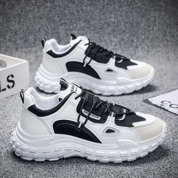 Women's sports sneakers