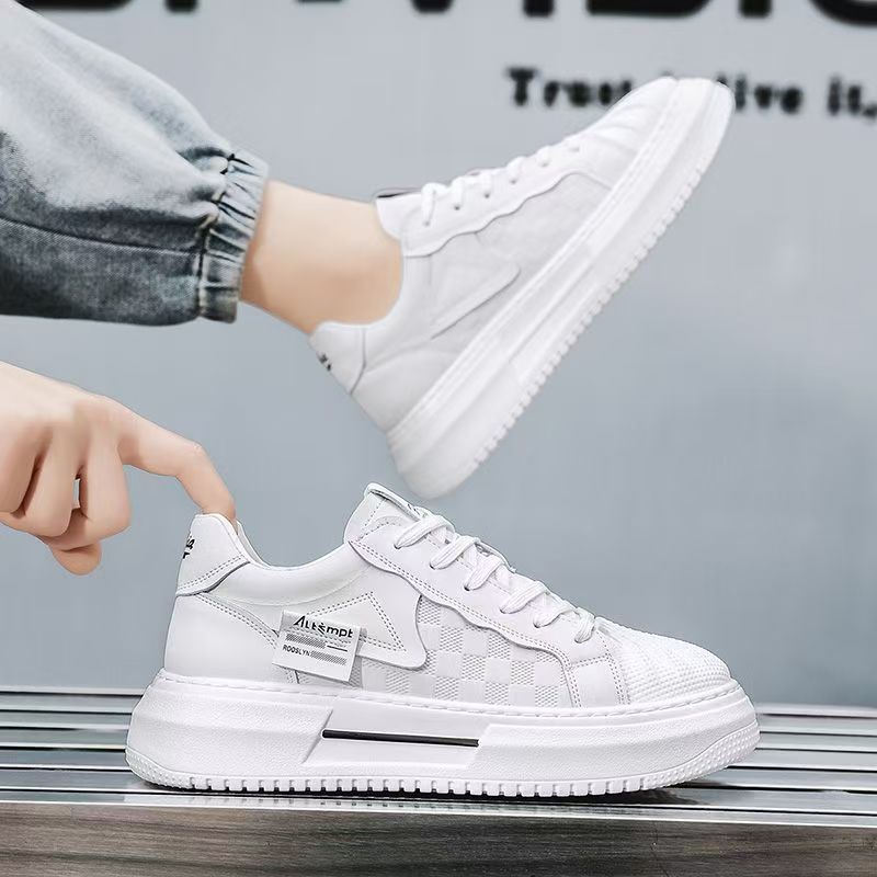 Fashion platform sneakers for women with a modern plaid pattern and comfortable padding