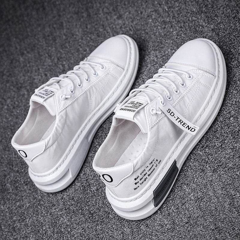 Women’s sports sneakers with innovative structure and comfortable insole