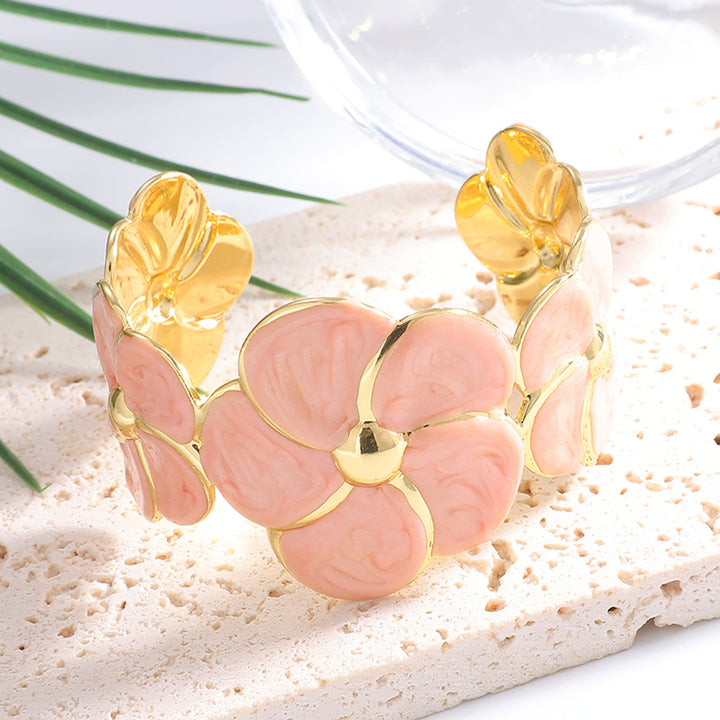 Ladies cuff bracelet with elaborate flower pattern Tom Cottons