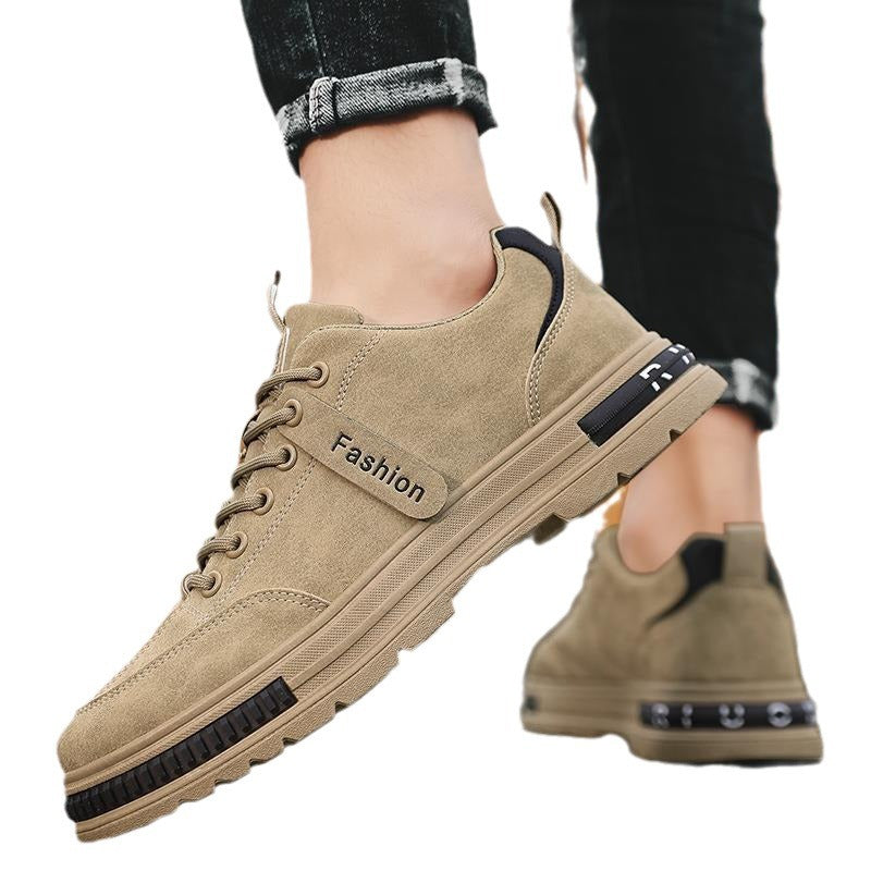 Fashionable women's sports shoes with comfortable insole and sporty design