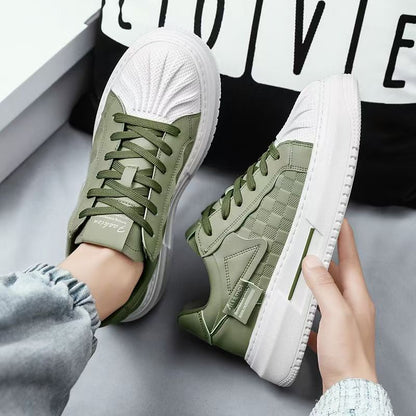 Fashion platform sneakers for women with a modern plaid pattern and comfortable padding