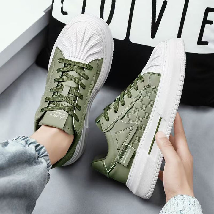 Fashion platform sneakers for women with a modern plaid pattern and comfortable padding