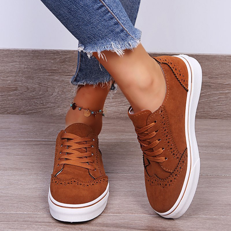 Women's Elegant Sneakers with Fashionable Brogue Design