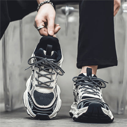 Women’s sneakers with breathable mesh upper and innovative cushioning technology