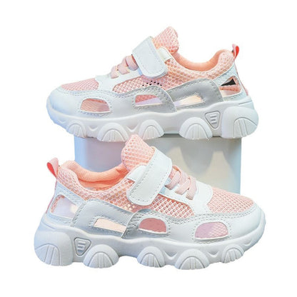 Women's sporty sneakers with breathable mesh material from