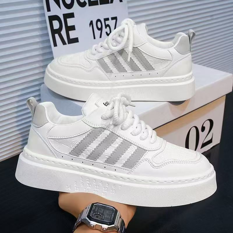 Women's sneakers in an urban style with a stable platform sole
