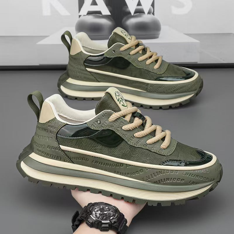Women's sneakers with cushioned sole and modern design