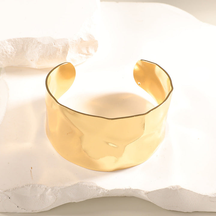 Women Open Bangle with Artistic Relief Design Tom Cottons