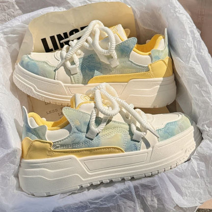 Women's fashionable sneakers with innovative platform design and breathable upper material hybrid structure